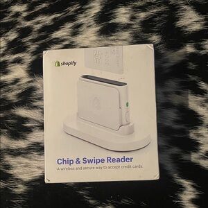 White Chip & Swipe Reader - Wireless Card Terminal…NEW…Never Used…